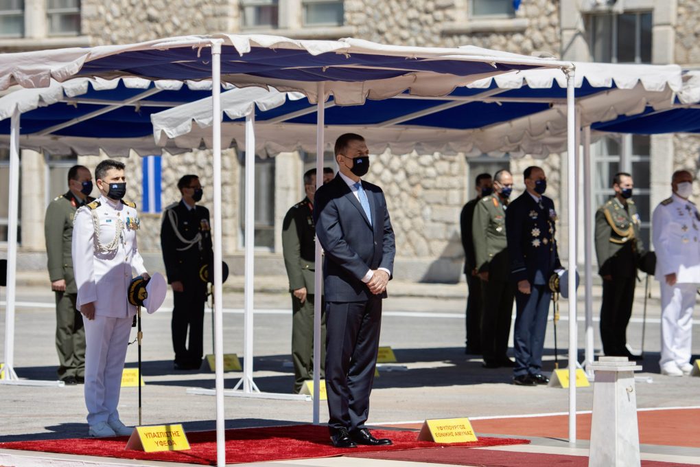 Παρουσία ΥΦΕΘΑ Αλκιβιάδη Στεφανή στον Εορτασμό του Αγίου Γεωργίου στη Σχολή Πεζικού