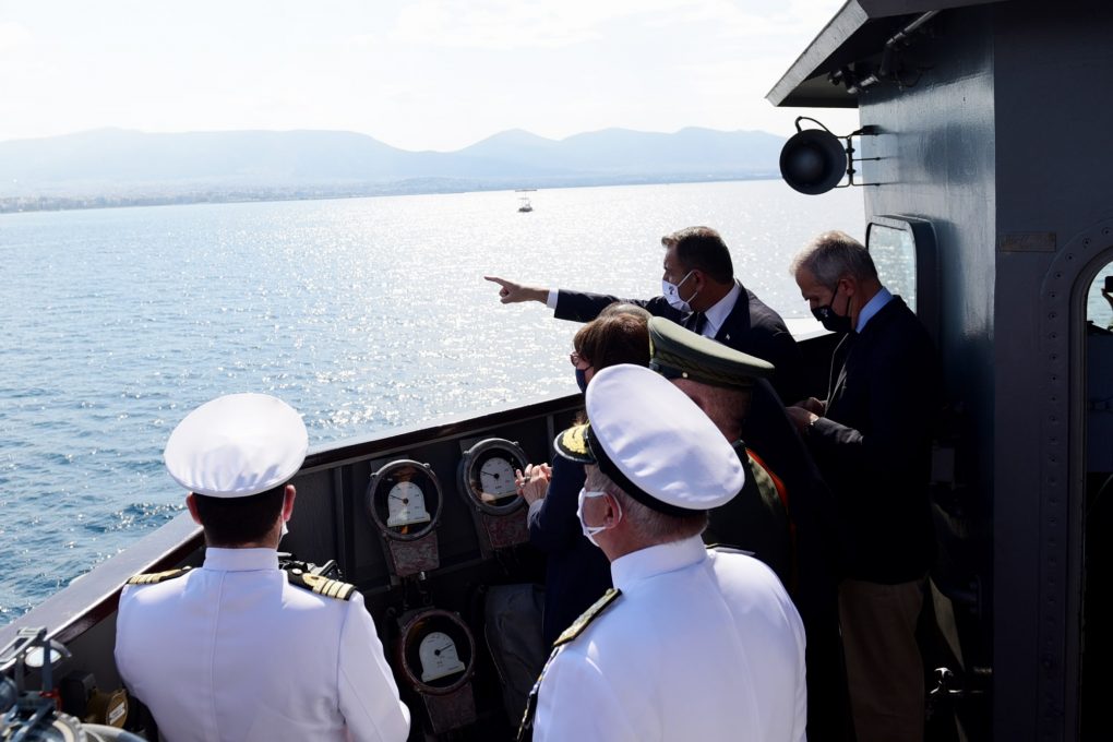 Επιθεώρηση του Στόλου απο την Α.Ε. Πρόεδρο της Δημοκρατίας παρουσία της Πολίτικης & Στρατιωτικής Ηγεσίας του ΥΠΕΘΑ