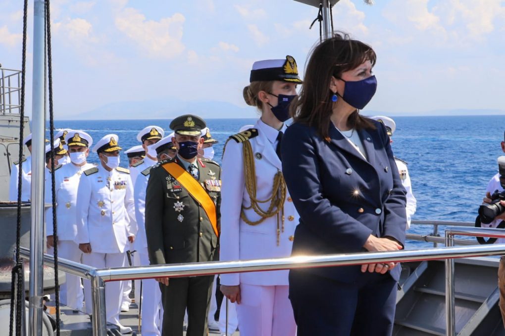 Επιθεώρηση του Στόλου απο την Α.Ε. Πρόεδρο της Δημοκρατίας παρουσία της Πολίτικης & Στρατιωτικής Ηγεσίας του ΥΠΕΘΑ