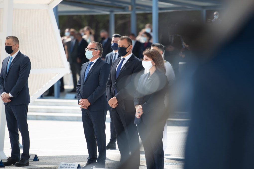 Παρουσία ΥΕΘΑ Νικόλαου Παναγιωτόπουλου στην τελετή ορκωμοσίας νέων Ανθυποσμηναγών στη Σχολή Ικάρων υπό την ΠτΔ