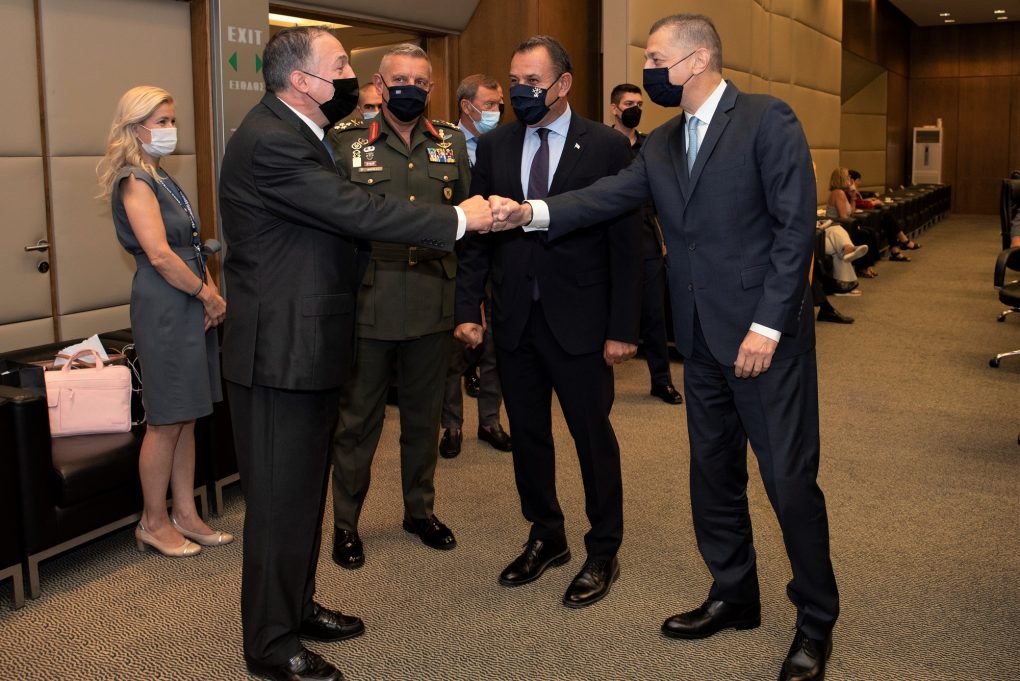 Συνάντηση ΥΕΘΑ Νικόλαου Παναγιωτόπουλου με αντιπροσωπεία της Παγκοσμίου Διακοινοβουλευτικής Ενώσεως Ελληνισμού