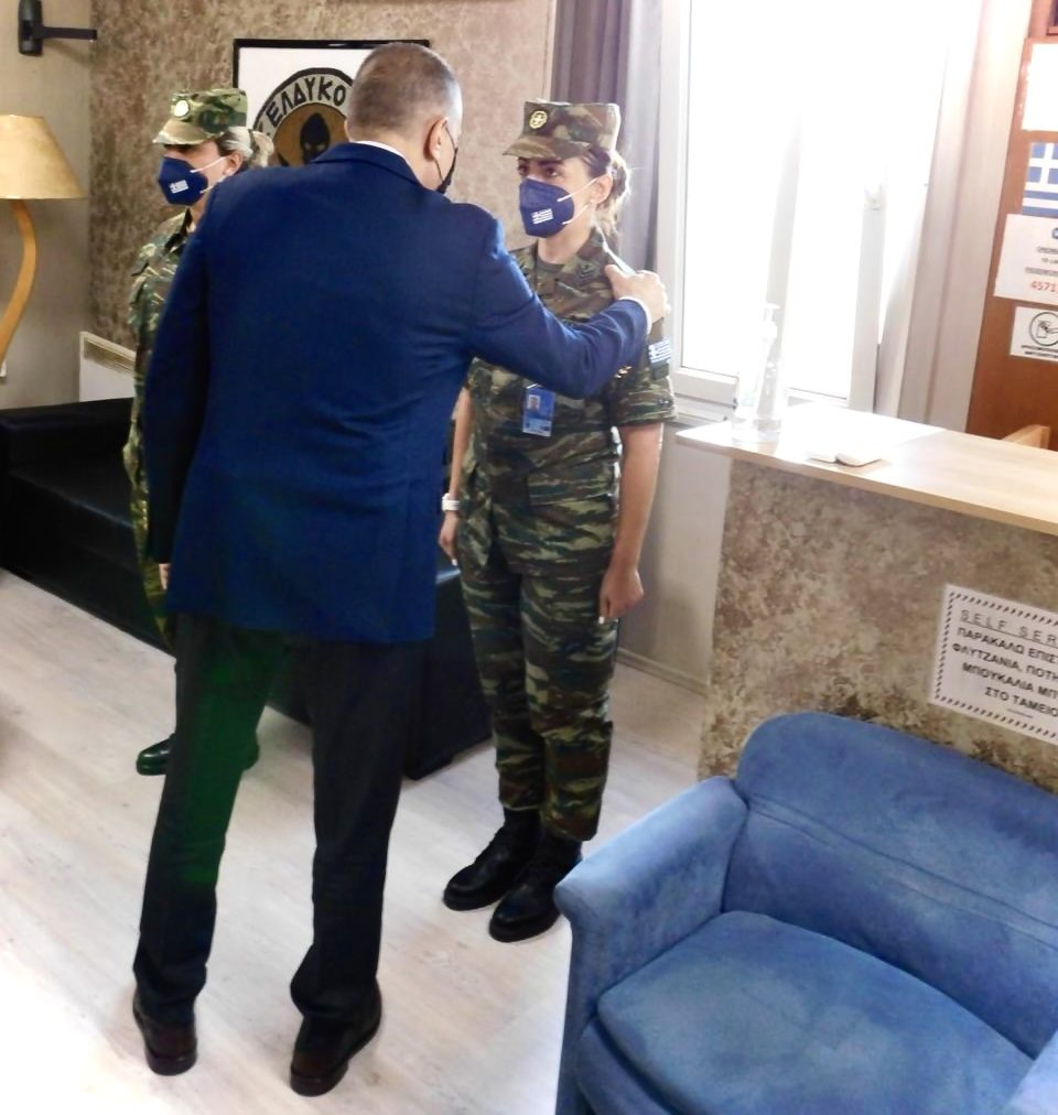 Επίσκεψη ΥΦΕΘΑ Αλκιβιάδη Στεφανή στην Ελληνική Δύναμη Κοσσυφοπεδίου