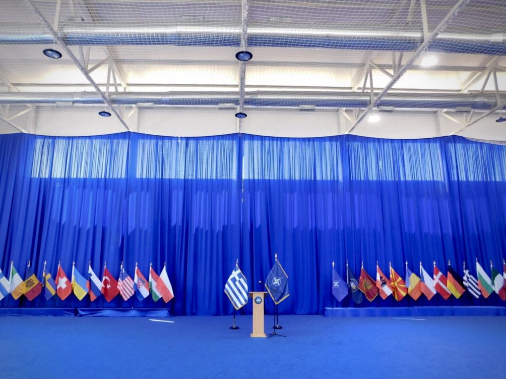 Επίσκεψη ΥΦΕΘΑ Αλκιβιάδη Στεφανή στην Ελληνική Δύναμη Κοσσυφοπεδίου