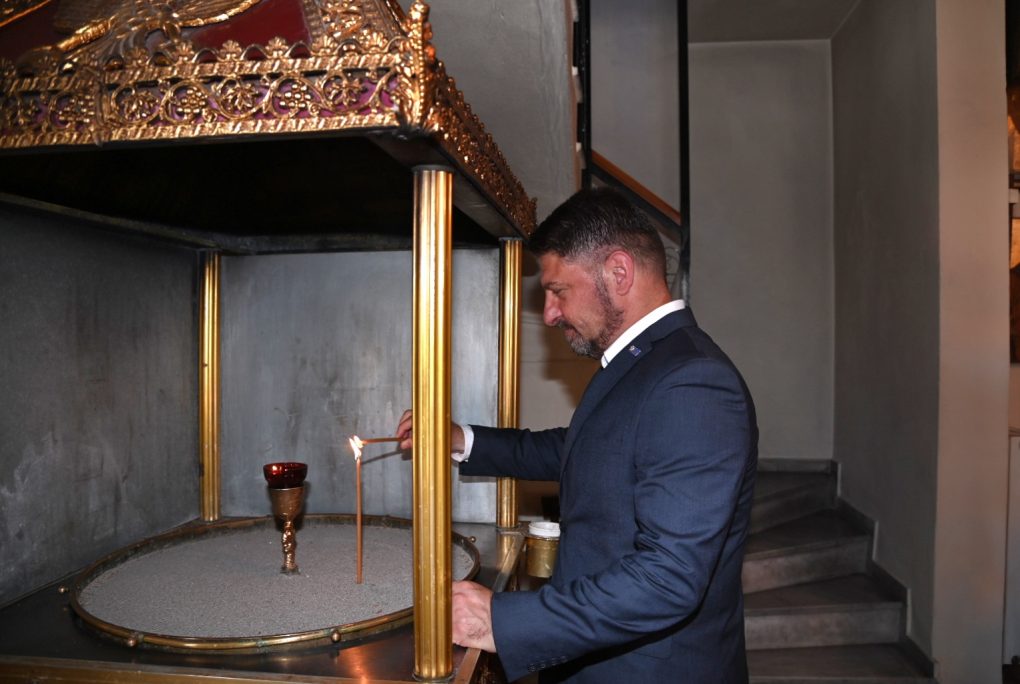 Ο ΥΦΕΘΑ Νικόλαος Χαρδαλιάς στο ετήσιο μνημόσυνο του Ήρωα Υποσμηναγού (I) Νικόλαου Σιαλμά, στον Άγιο Ευστράτιο