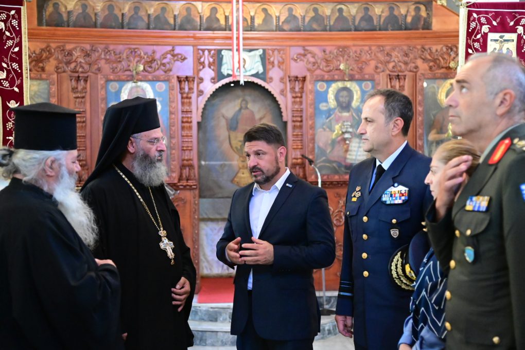 Ο ΥΦΕΘΑ Νικόλαος Χαρδαλιάς στο ετήσιο μνημόσυνο του Ήρωα Υποσμηναγού (I) Νικόλαου Σιαλμά, στον Άγιο Ευστράτιο