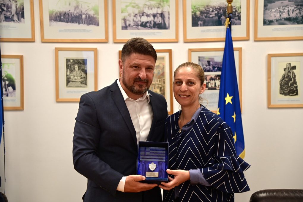 Ο ΥΦΕΘΑ Νικόλαος Χαρδαλιάς στο ετήσιο μνημόσυνο του Ήρωα Υποσμηναγού (I) Νικόλαου Σιαλμά, στον Άγιο Ευστράτιο