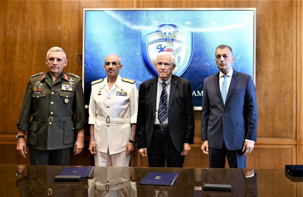 Παρουσία ΥΕΘΑ Αλκιβιάδη Στεφανή στην υπογραφή συμβάσεως δωρεάς του νέου ΠΓΥ «ΠΕΡΣΕΑΣ» του ΠΝ