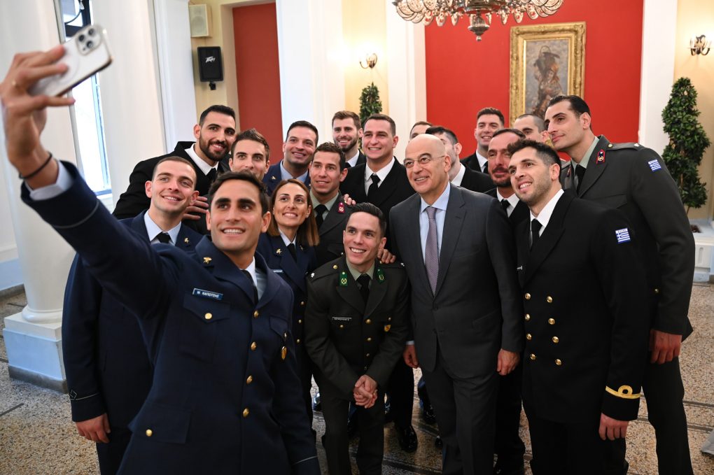 Παρουσία ΥΕΘΑ Νίκου Δένδια στην τελετή ορκωμοσίας των Εφέδρων Εν Ενεργεία Αξιωματικών Ολυμπιονικών - Ελληνική Δημοκρατία Υπουργείο Εθνικής Άμυνας