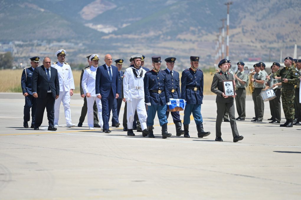 Παρουσία ΥΕΘΑ Ν. Δένδια στην τελετή επαναπατρισμού των λειψάνων Ελλήνων Οπλιτών από την Κυπριακή Δημοκρατία στην Ελλάδα.
