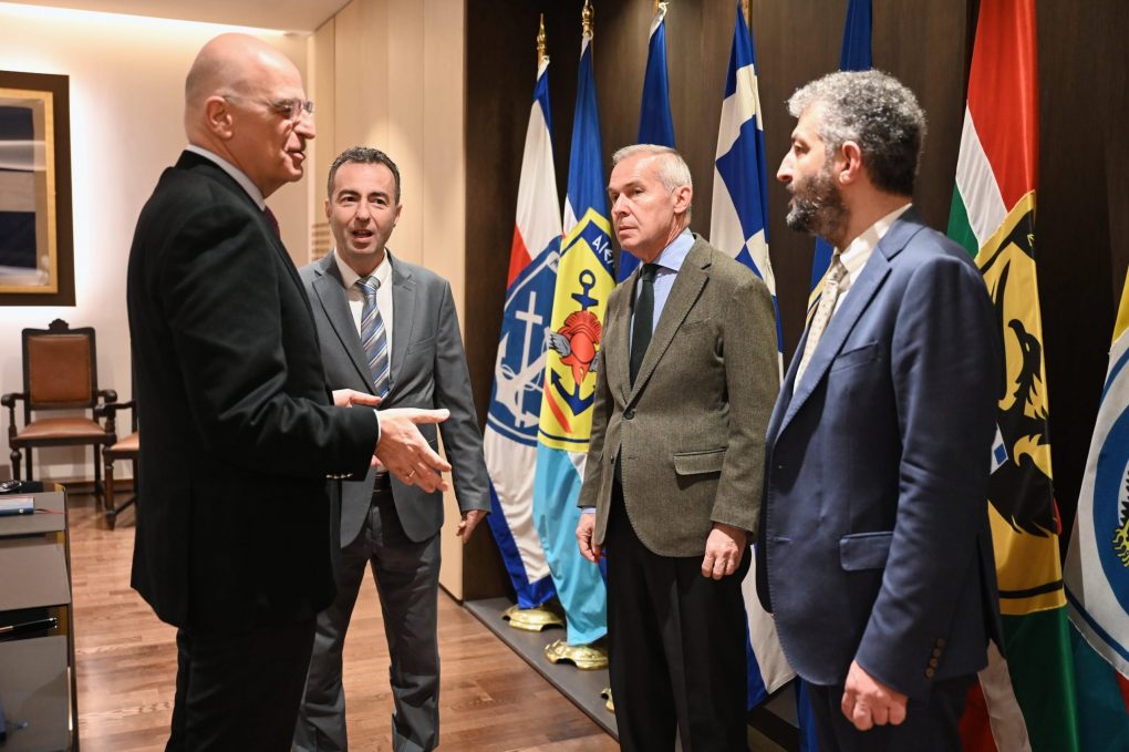Με Υπουργική Απόφαση του ΥΕΘΑ Ν. Δένδια παραχωρείται στους Δικαστές και Εισαγγελείς το δικαίωμα πρόσβασης στα Στρατιωτικά Νοσοκομεία