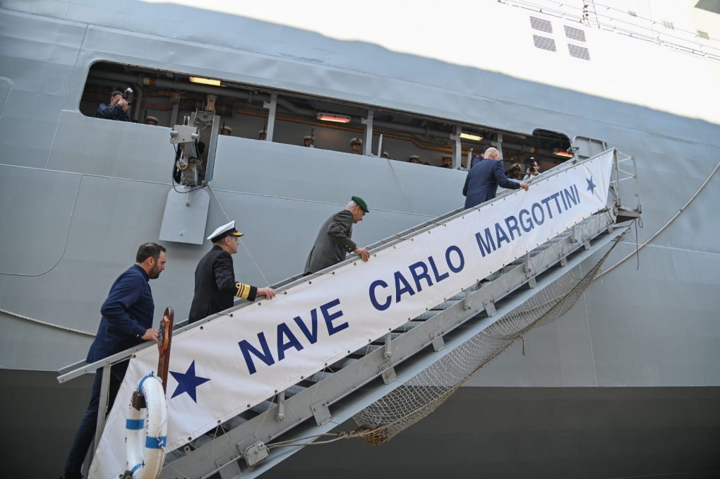 Επίσκεψη Υπουργού Εθνικής Άμυνας Νίκου Δένδια στη Φρεγάτα CARLO MARGOTTINI