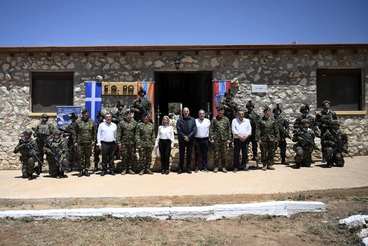 Παρουσία ΥΕΘΑ Νίκου Δένδια στον εορτασμό των Αγίων Κωνσταντίνου και Ελένης στο Καστελλόριζο, επίσκεψη στη ΔΑΝ Μεγίστης και εγκαίνια νεόδμητου κτιρίου στο ΕΦ «Ρω»