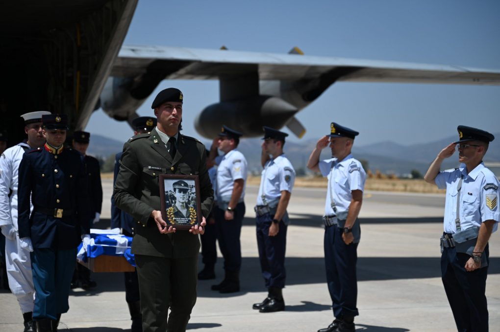 Παρουσία ΥΕΘΑ Ν. Δένδια στην τελετή επαναπατρισμού ταυτοποιηθέντων λειψάνων πεσόντων Οπλιτών από την Κύπρο στην Ελλάδα