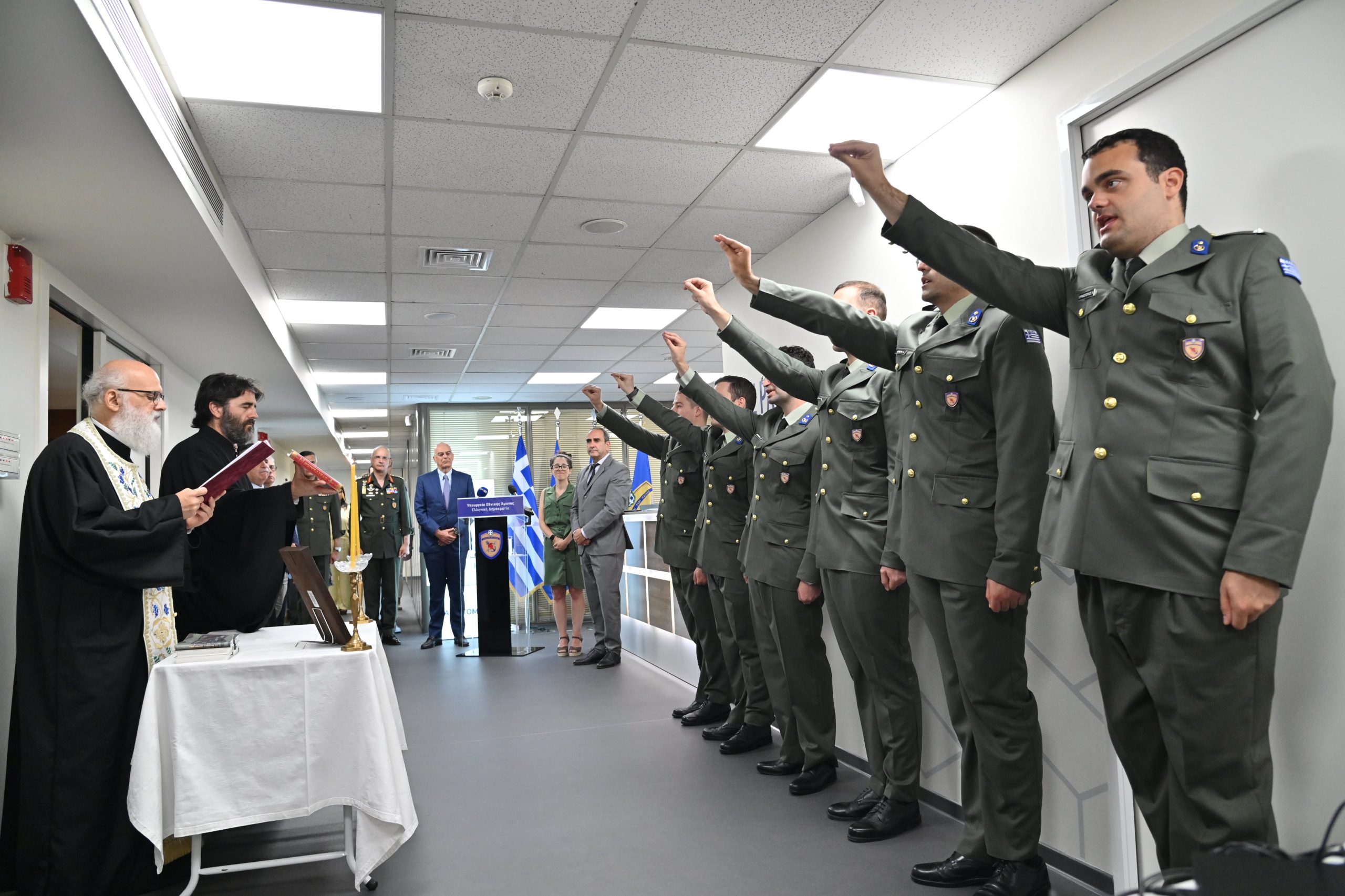 Παρουσία ΥΕΘΑ Νίκου Δένδια στην ορκωμοσία Εφέδρων Ανθυπολοχαγών στο Ελληνικό Κέντρο Αμυντικής Καινοτομίας