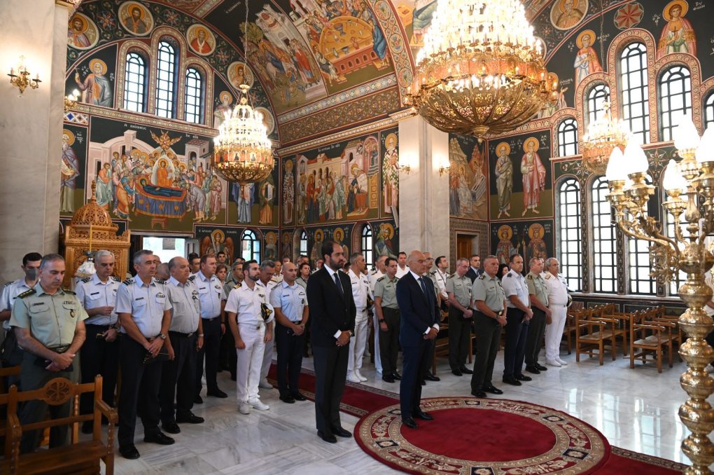 Honouring Ceremony for the fallen in Libya, in the presence of DefMin N ...