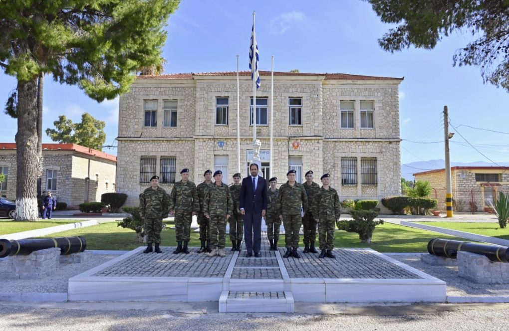 Deputy Minister of National Defence Visits 2/39 Evzone Regiment ...