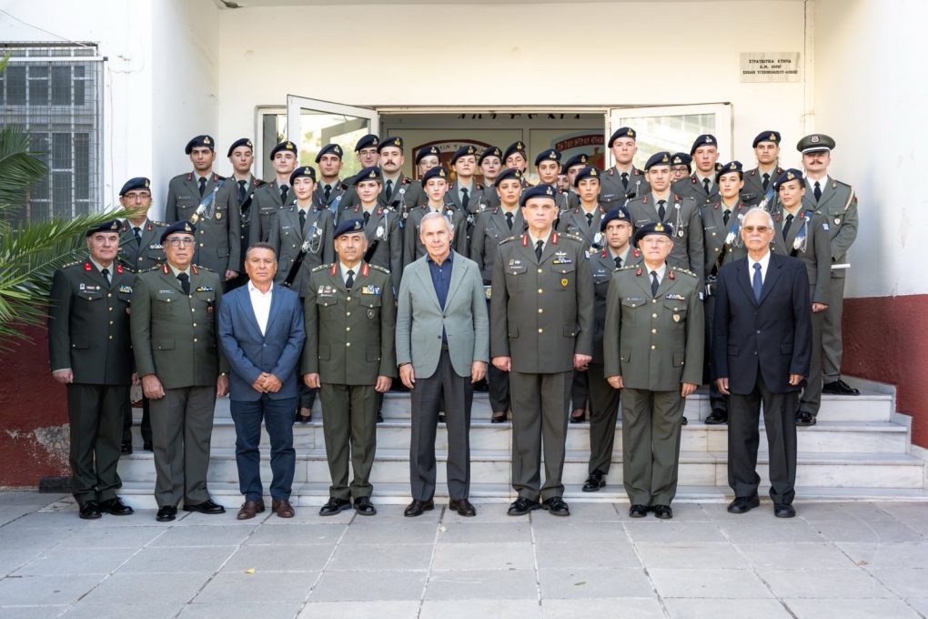 Παρουσία ΥΦΕΘΑ Θανάση Δαβάκη στην τελετή αποφοίτησης των Ανθυπολοχαγών της Σχολής Εφαρμογής Υγειονομικού (ΣΕΥ)