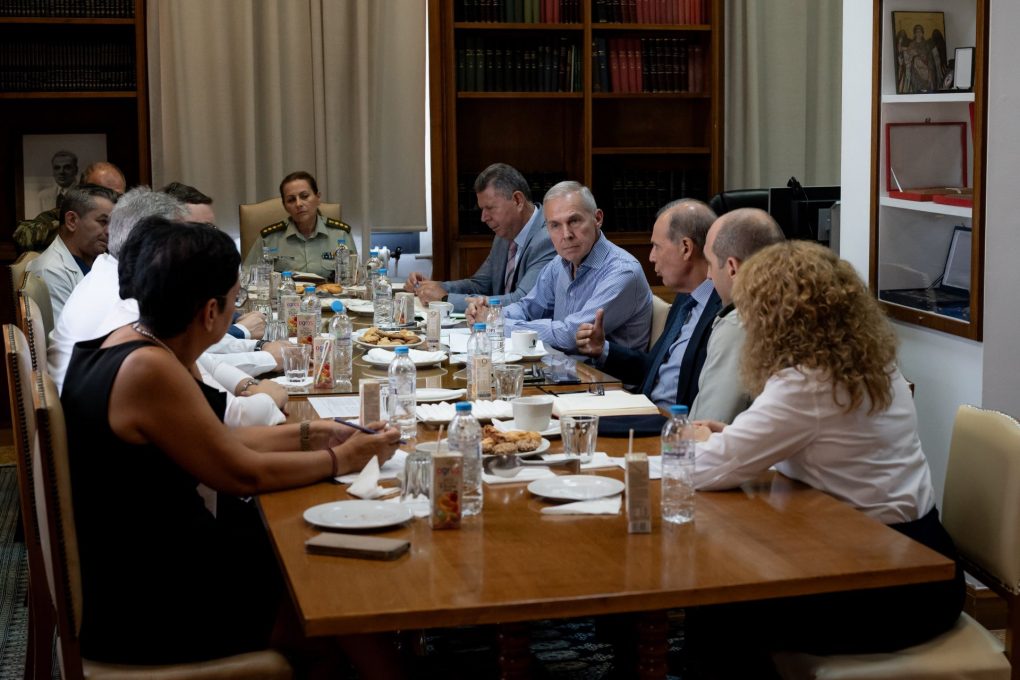 Επίσκεψη ΥΦΕΘΑ Θανάση Δαβάκη στο 417 Νοσηλευτικό Ίδρυμα Μετοχικού Ταμείο Στρατού