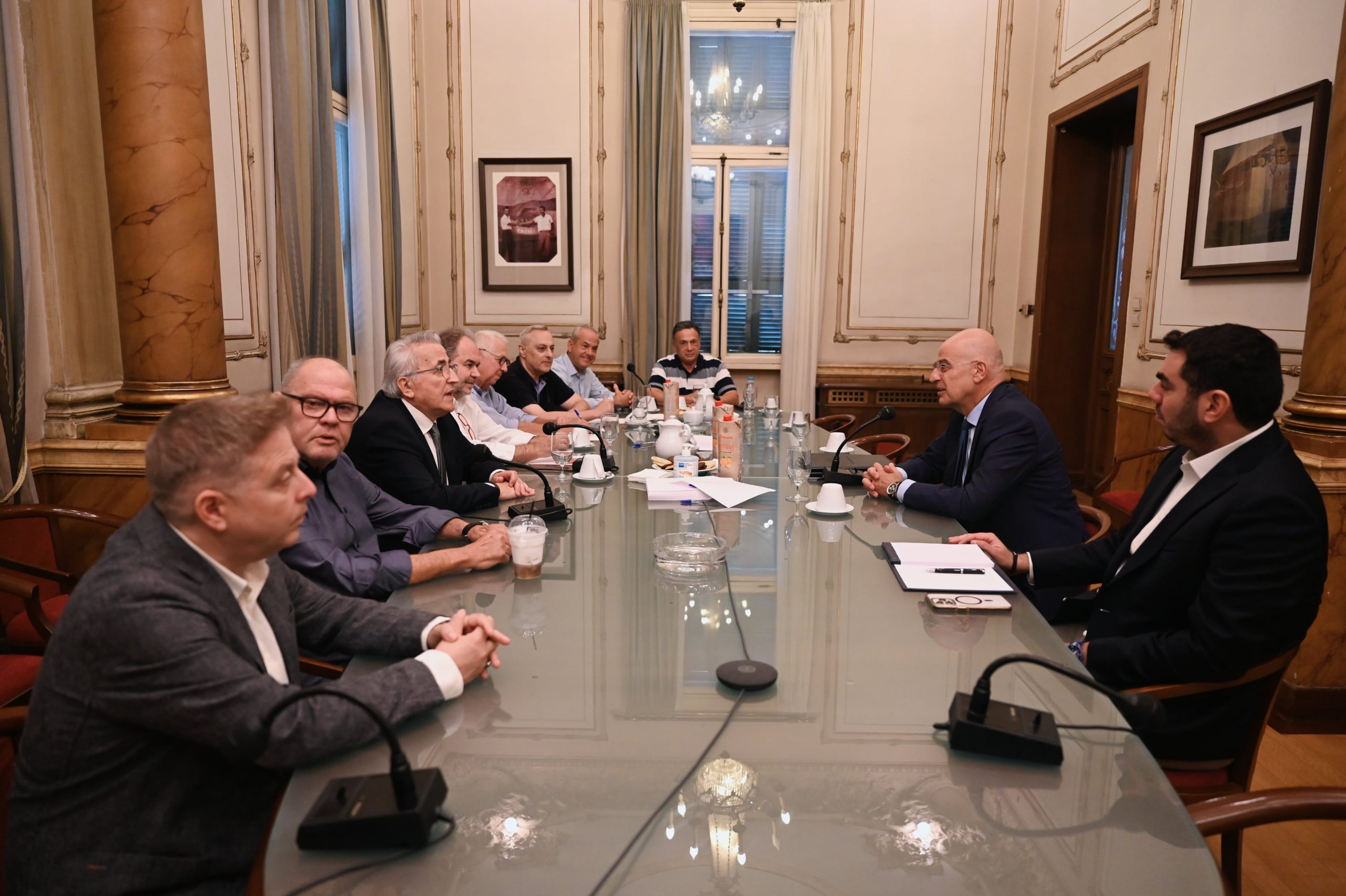 Συνάντηση ΥΕΘΑ Νίκου Δένδια με το Προεδρείο της ΓΣΕΕ για τον θεσμό της ενεργού εφεδρείας