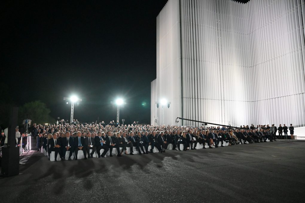 Παρουσία ΥΕΘΑ Νίκου Δένδια στην τελετή αποκαλυπτηρίων της νέας βιοκλιματικής όψης του ΥΠΕΘΑ