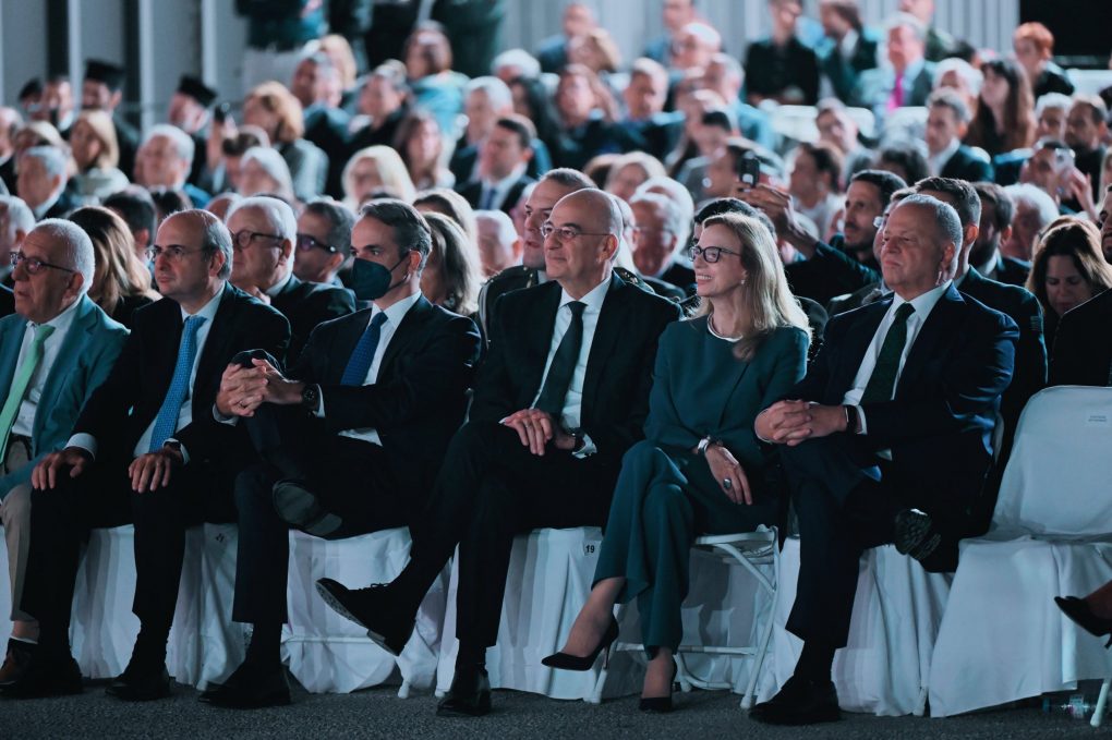 Παρουσία ΥΕΘΑ Νίκου Δένδια στην τελετή αποκαλυπτηρίων της νέας βιοκλιματικής όψης του ΥΠΕΘΑ