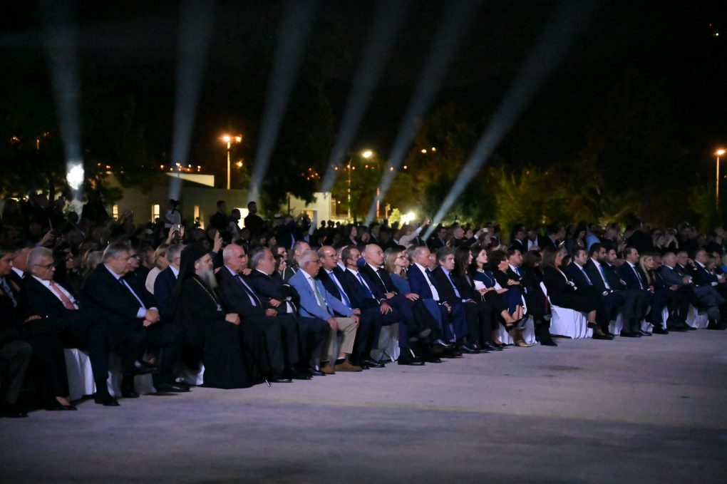 Παρουσία ΥΕΘΑ Νίκου Δένδια στην τελετή αποκαλυπτηρίων της νέας βιοκλιματικής όψης του ΥΠΕΘΑ