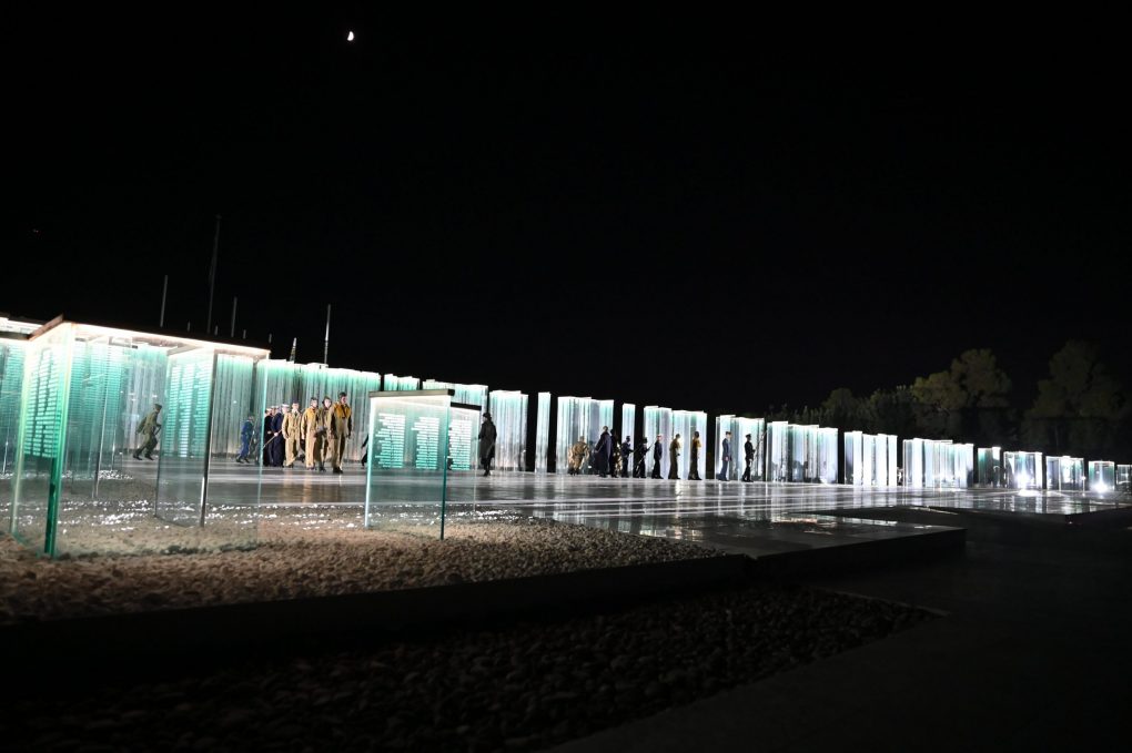 Παρουσία ΥΕΘΑ Νίκου Δένδια στην τελετή αποκαλυπτηρίων της νέας βιοκλιματικής όψης του ΥΠΕΘΑ