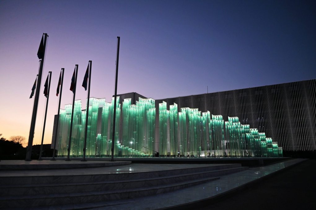 Παρουσία ΥΕΘΑ Νίκου Δένδια στην τελετή αποκαλυπτηρίων της νέας βιοκλιματικής όψης του ΥΠΕΘΑ