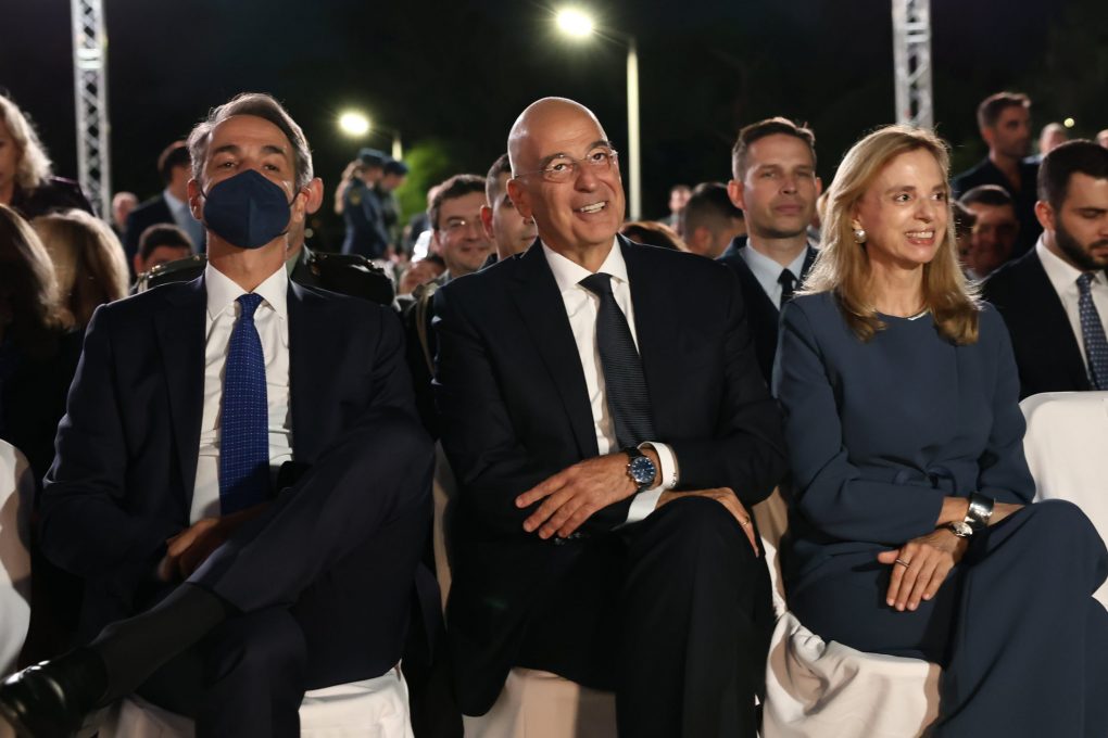 Παρουσία ΥΕΘΑ Νίκου Δένδια στην τελετή αποκαλυπτηρίων της νέας βιοκλιματικής όψης του ΥΠΕΘΑ