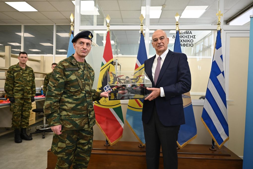 Επίσκεψη Υπουργού Εθνικής Άμυνας Νίκου Δένδια στο Εργοστάσιο Παραγωγής Drones (306 ΕΒΤ) στις Αχαρνές