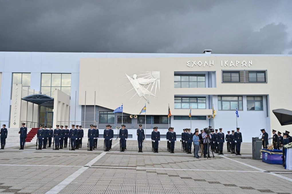 Παρουσία ΥΦΕΘΑ Θανάση Δαβάκη στην τελετή εορτασμού του Προστάτη της Πολεμικής Αεροπορίας στη Σχολή Ικάρων