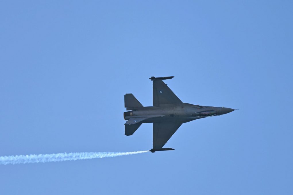 Παρουσία ΥΕΘΑ Νίκου Δένδια στην αεροπορική επίδειξη της Π.Α. στον Φλοίσβο του Παλαιού Φαλήρου, στο πλαίσιο του Εορτασμού για τον Προστάτη της Αρχάγγελο Μιχαήλ