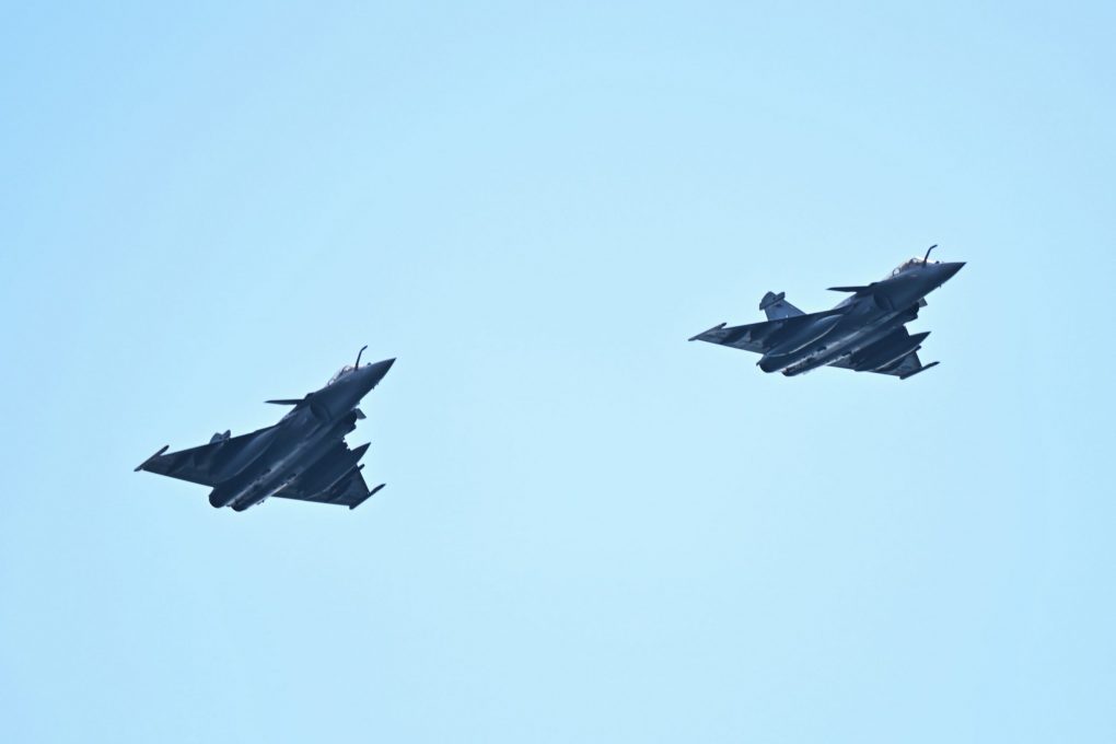 Παρουσία ΥΕΘΑ Νίκου Δένδια στην αεροπορική επίδειξη της Π.Α. στον Φλοίσβο του Παλαιού Φαλήρου, στο πλαίσιο του Εορτασμού για τον Προστάτη της Αρχάγγελο Μιχαήλ