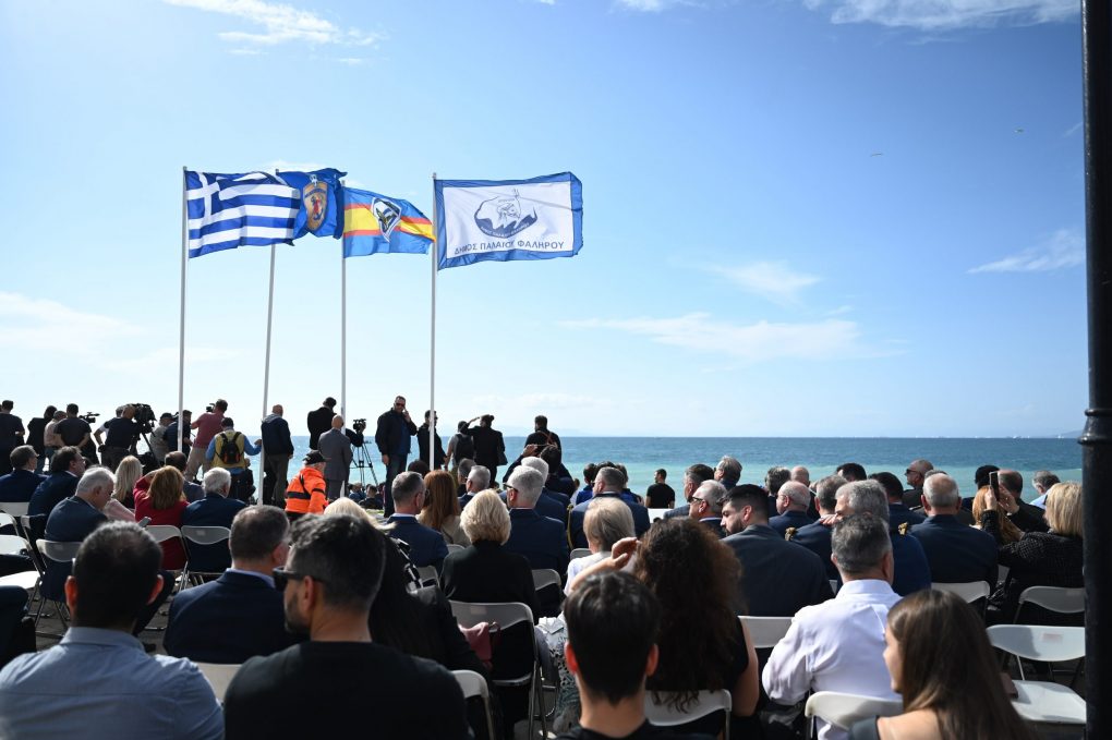 Παρουσία ΥΕΘΑ Νίκου Δένδια στην αεροπορική επίδειξη της Π.Α. στον Φλοίσβο του Παλαιού Φαλήρου, στο πλαίσιο του Εορτασμού για τον Προστάτη της Αρχάγγελο Μιχαήλ