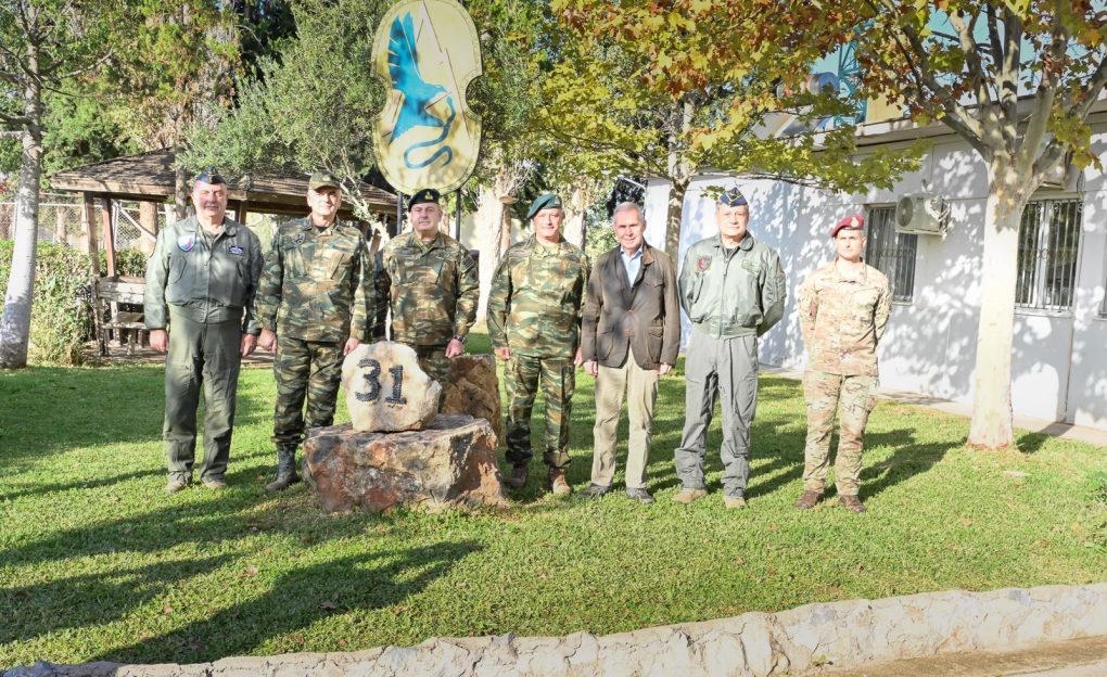 Επίσκεψη ΥΦΕΘΑ Θανάση Δαβάκη στην Μοίρα Επιχειρήσεων Έρευνας Διάσωσης (ΜΕΕΔ) και στο 865 Τάγμα Εναέριου Εφοδιασμού (865 ΤΕΝΕΦ)