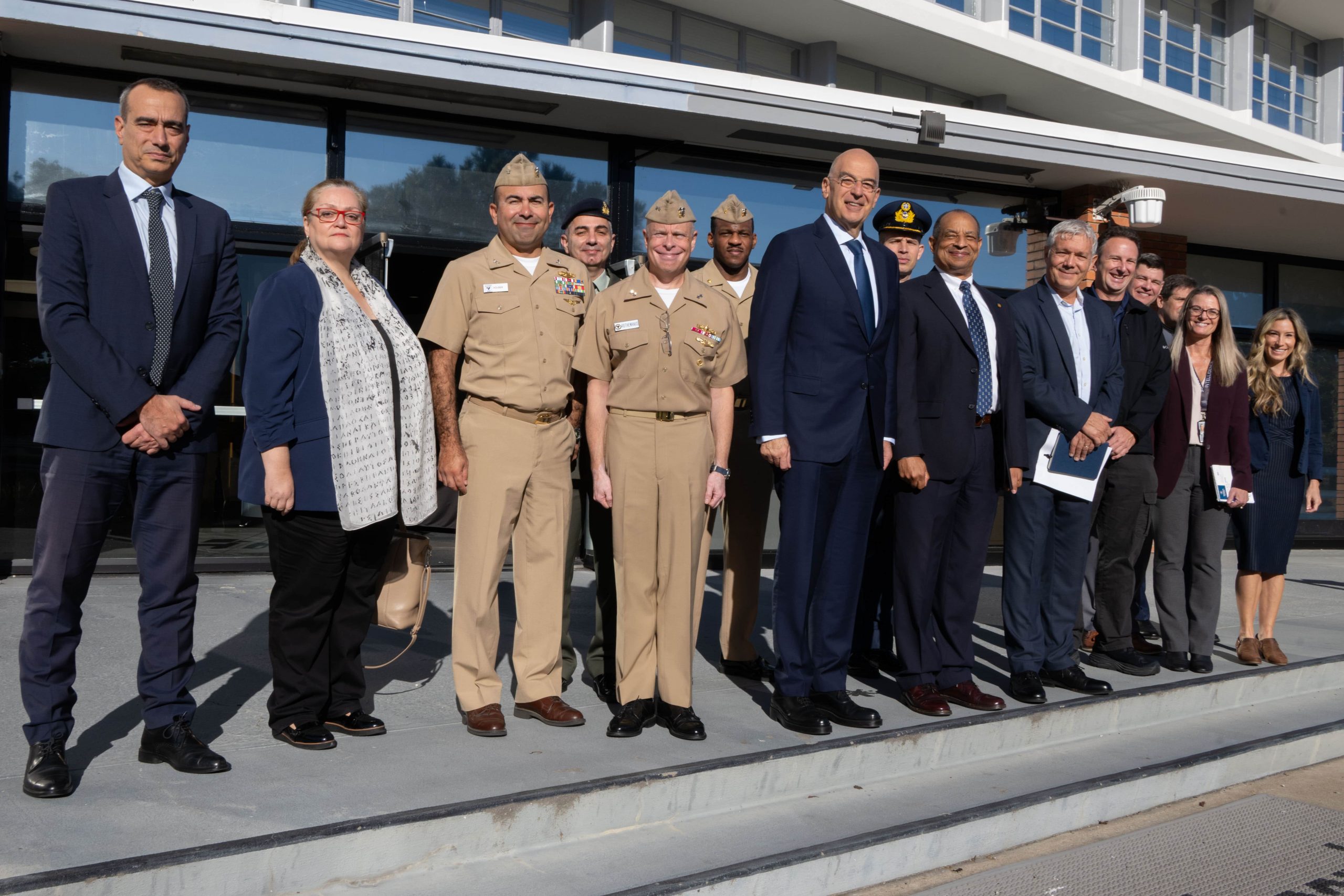 Επίσκεψη ΥΕΘΑ Νίκου Δένδια στο Κέντρο Πληροφοριακού Πολέμου Ειρηνικού του Αμερικανικού Ναυτικού, στο Σαν Ντιέγκο των ΗΠΑ