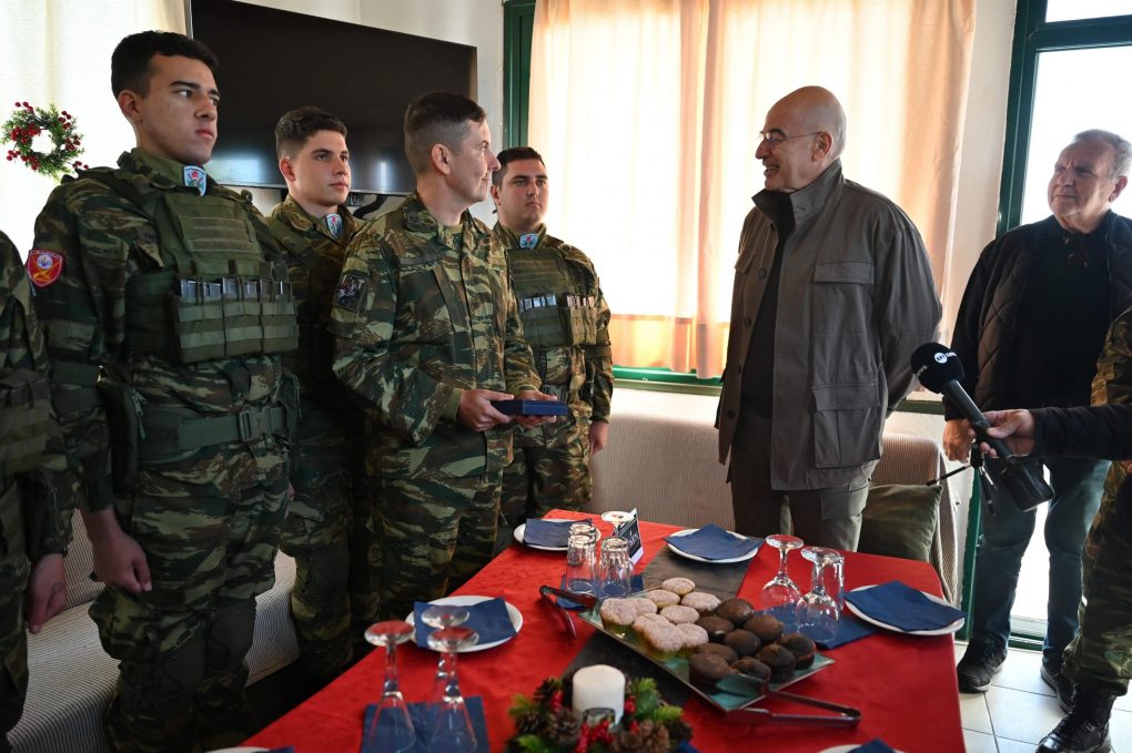 Επίσκεψη ΥΕΘΑ Νίκου Δένδια στην έδρα της 79 ΑΔΤΕ στη Σάμο και το Ε/Φ «Ψιλής Άμμου»