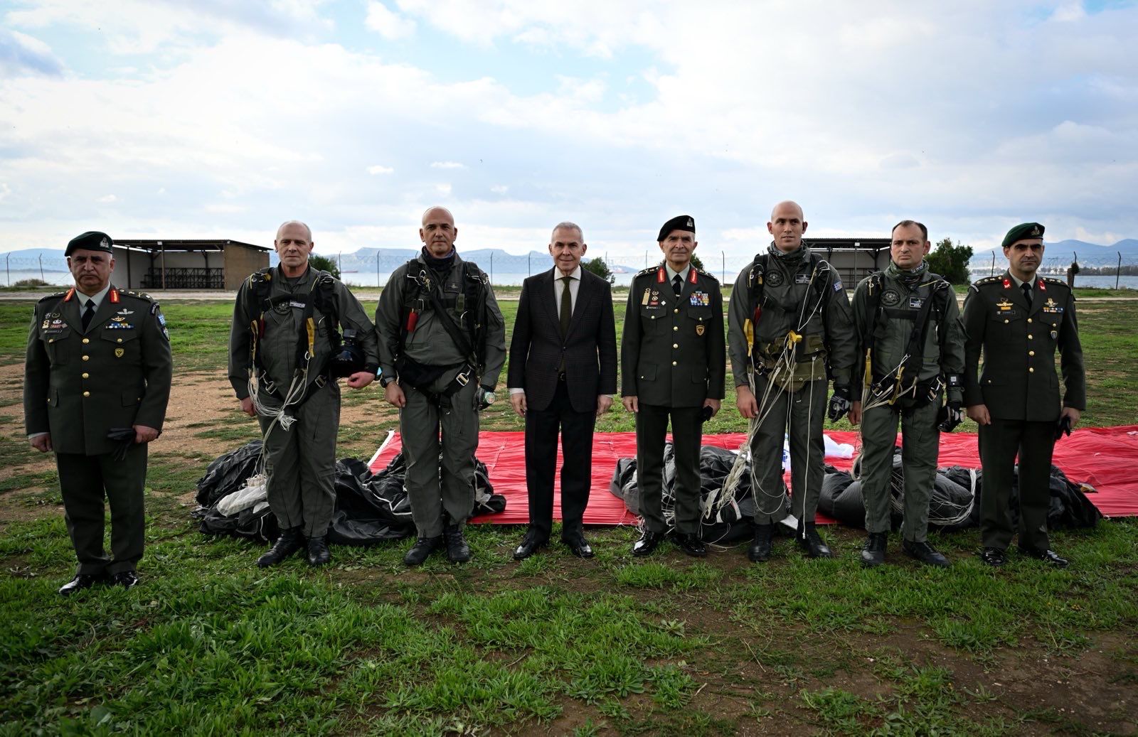 Παρουσία ΥΦΕΘΑ Θανάση Δαβάκη στην εκδήλωση για την 70η Επέτειο από την Ίδρυση της Σχολής Αλεξιπτωτιστών (ΣΧΑΛ)