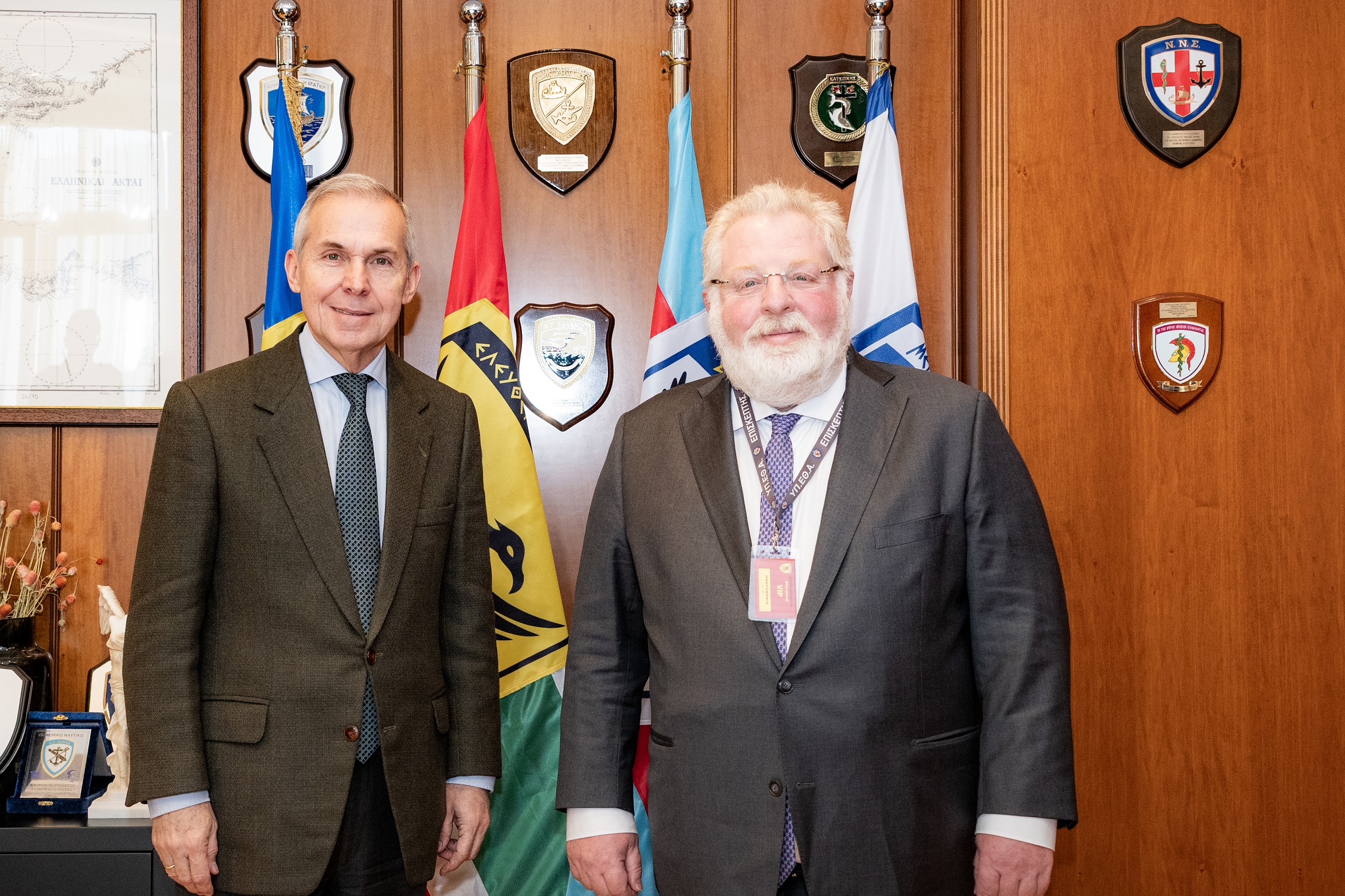 Συνάντηση ΥΦΕΘΑ Θανάση Δαβάκη με την Πανελλήνια Ένωση Φαρμακοβιομηχανίας