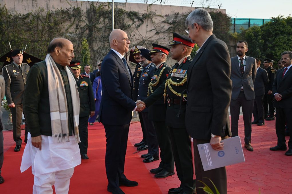 Συνάντηση ΥΕΘΑ Ν. Δένδια με τον ΥΠΑΜ της Ινδίας Ρ. Σινγκ και ολοκλήρωση της επίσκεψής του στο Νέο Δελχί