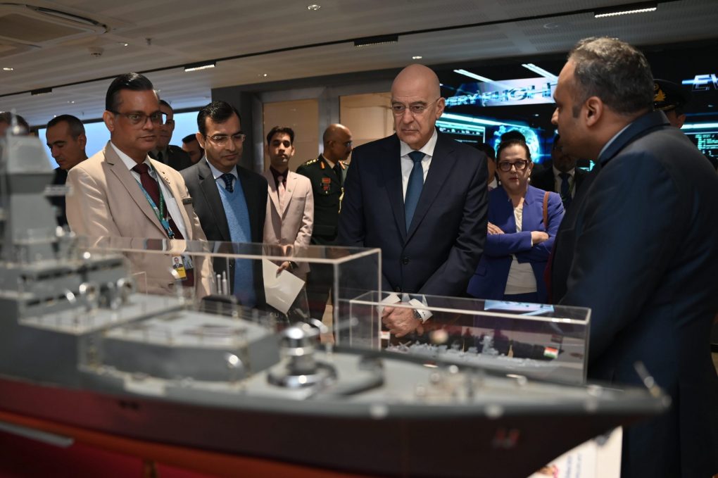 Συνάντηση ΥΕΘΑ Ν. Δένδια με τον ΥΠΑΜ της Ινδίας Ρ. Σινγκ και ολοκλήρωση της επίσκεψής του στο Νέο Δελχί