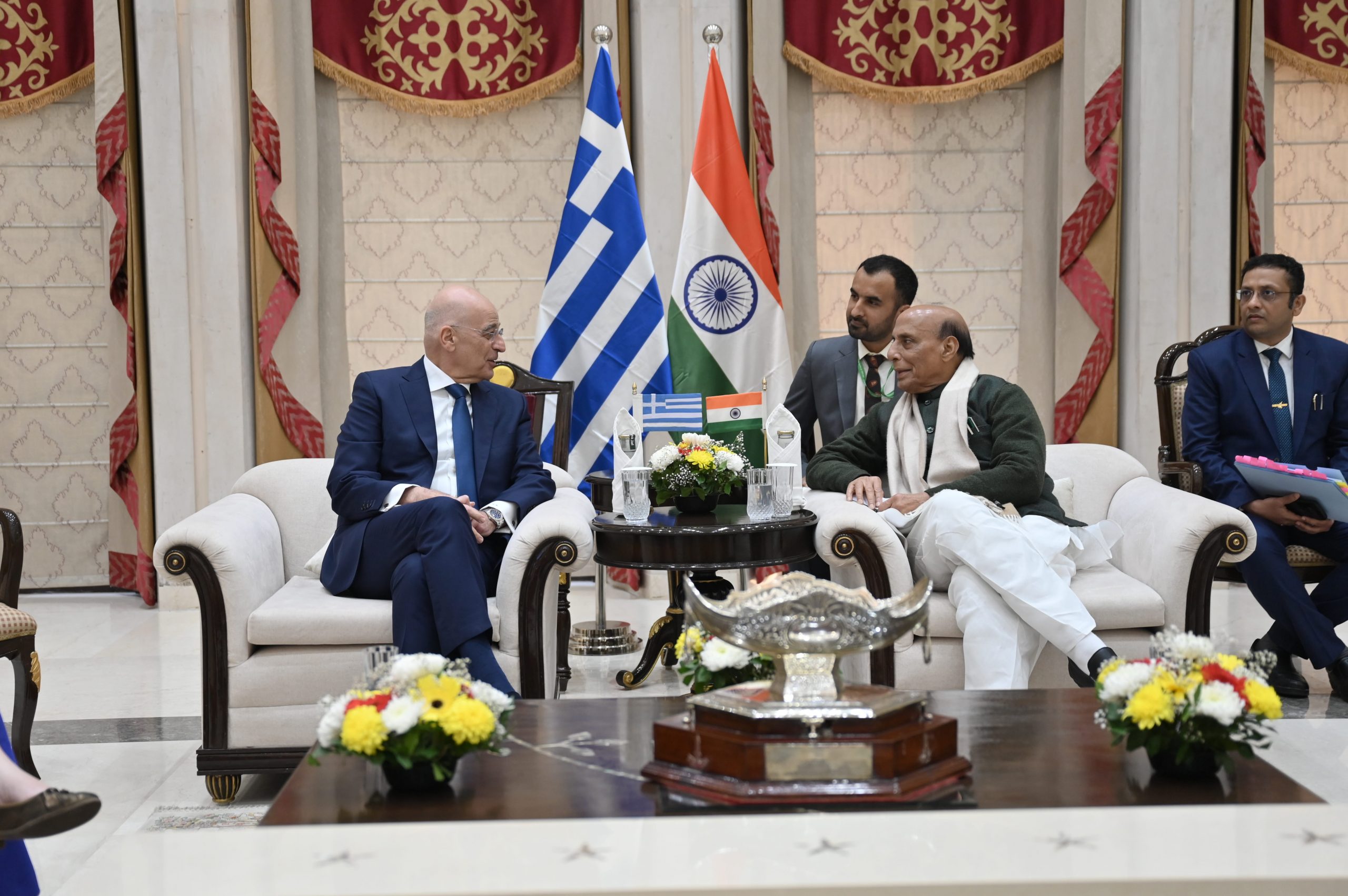 Συνάντηση ΥΕΘΑ Ν. Δένδια με τον ΥΠΑΜ της Ινδίας Ρ. Σινγκ και ολοκλήρωση της επίσκεψής του στο Νέο Δελχί