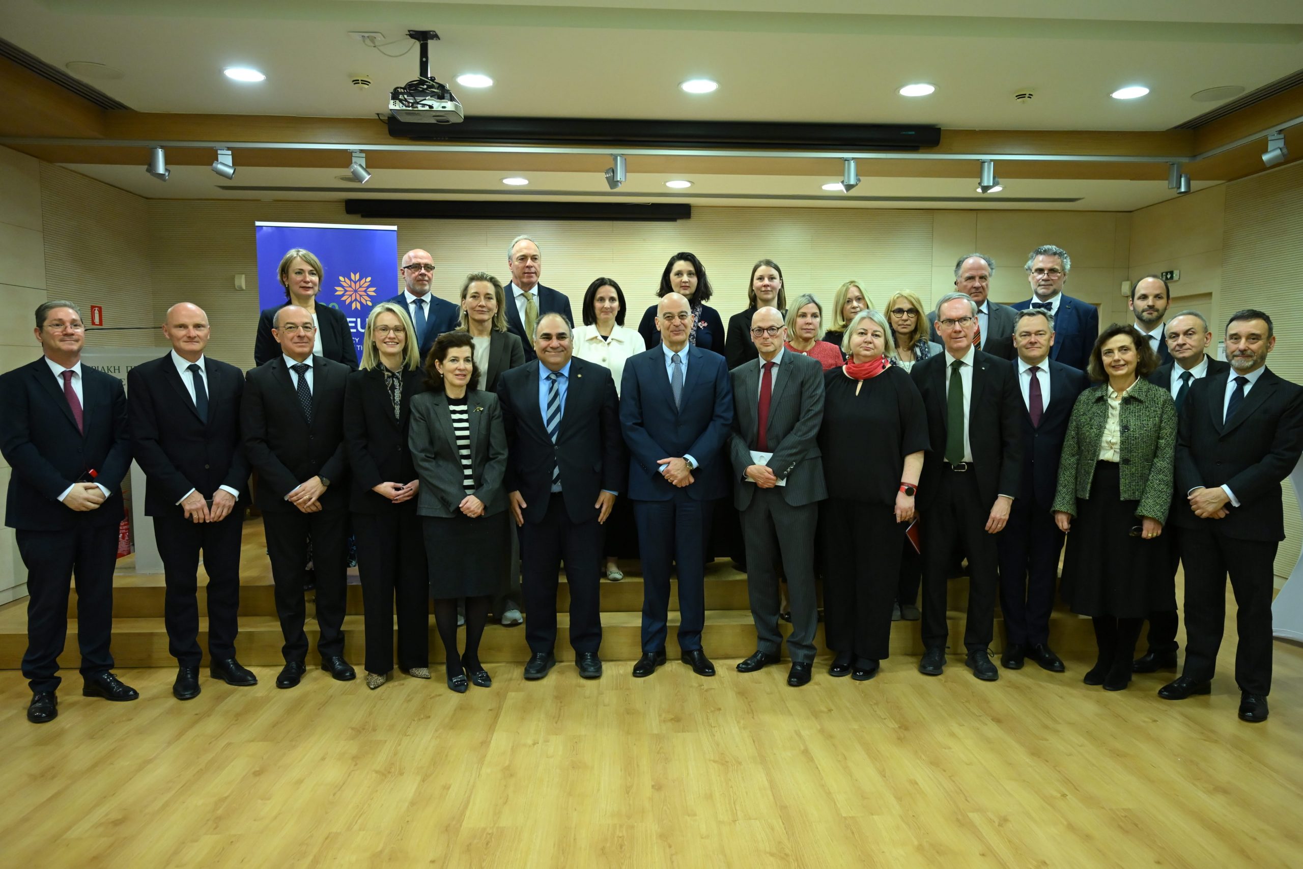 Δήλωση ΥΕΘΑ Ν. Δένδια μετά το πρόγευμα εργασίας με τους πρέσβεις των Κρατών - Μελών της ΕΕ το οποίο διοργάνωσε ο Πρέσβης της Κυπριακής Δημοκρατίας