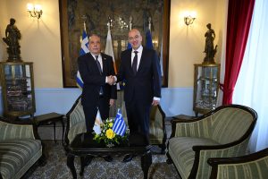 Συνάντηση ΥΕΘΑ Ν. Δένδια με τον Υπουργό Άμυνας της Κυπριακής Δημοκρατίας Β. Πάλμα στη ΛΑΕΔ