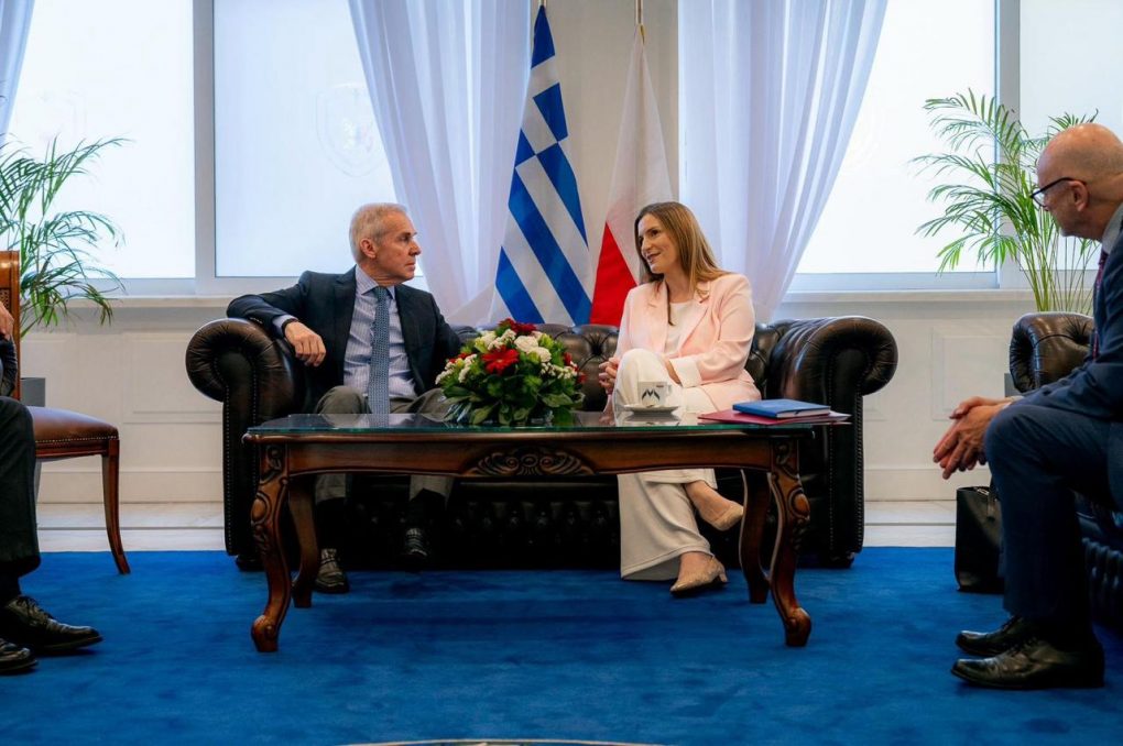 Συνάντηση ΥΦΕΘΑ Θανάση Δαβάκη με την Υφυπουργό παρά τω Πρωθυπουργώ της Πολωνίας και Εκπρόσωπο της Κυβέρνησης για το SAFE Magdalena Sobkowiak - Czarnecka