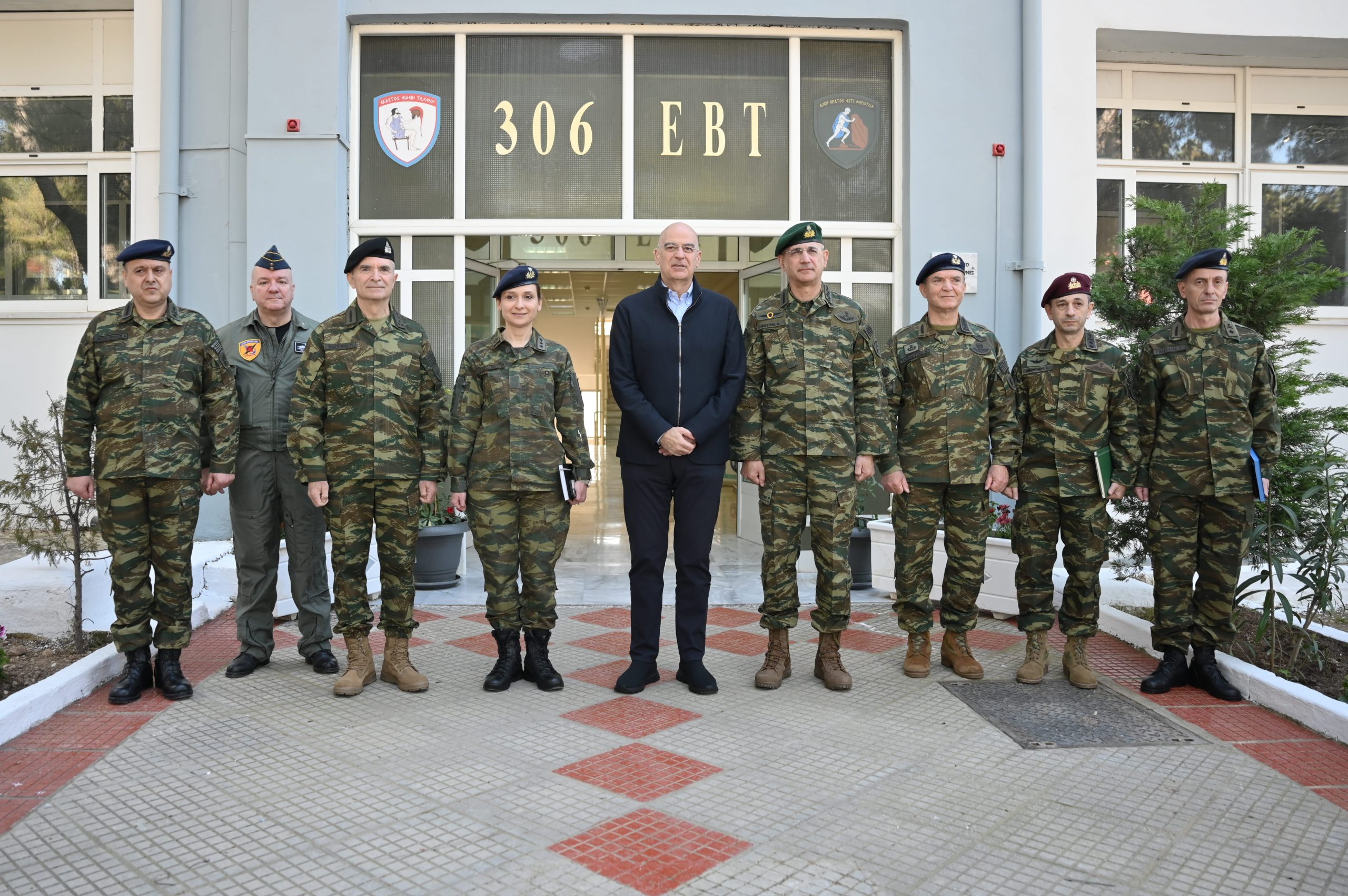 Επίσκεψη Υπουργού Εθνικής Άμυνας Νίκου Δένδια στο 306 ΕΒΤ στις Αχαρνές