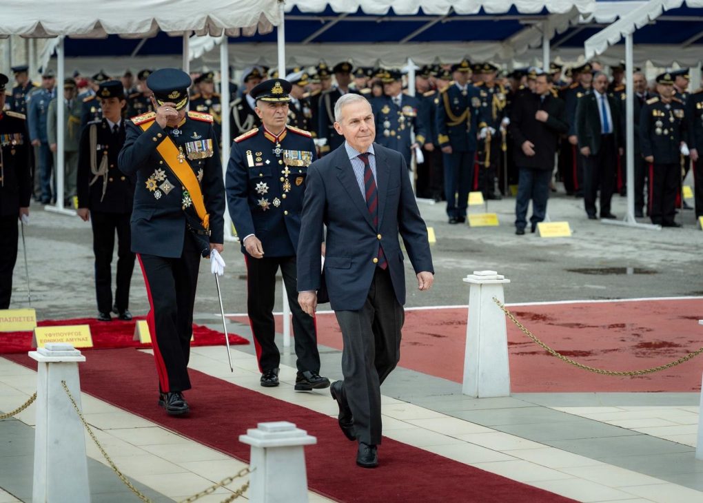 Ο ΥΦΕΘΑ Θανάσης Δαβάκης στην τελετή εορτασμού του Προστάτη του Στρατού Ξηράς Αγίου Γεωργίου στη Σχολή Πεζικού