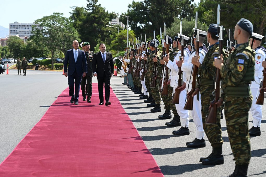 Συνάντηση του Υπουργού Εθνικής Άμυνας Ν. Δένδια με τον Υπουργό Άμυνας της Αλβανίας E. Nufi
