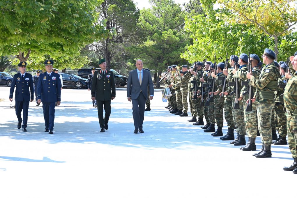 Παρουσία ΥΕΘΑ Ν. Δένδια στην τελετή υπογραφής σύμβασης δωρεάς για την κατασκευή νέων εγκαταστάσεων της 5ης Μοίρας της Σχολής Ικάρων