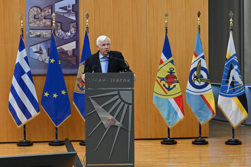 Παρουσία ΥΕΘΑ Ν. Δένδια στην τελετή υπογραφής σύμβασης δωρεάς για την κατασκευή νέων εγκαταστάσεων της 5ης Μοίρας της Σχολής Ικάρων